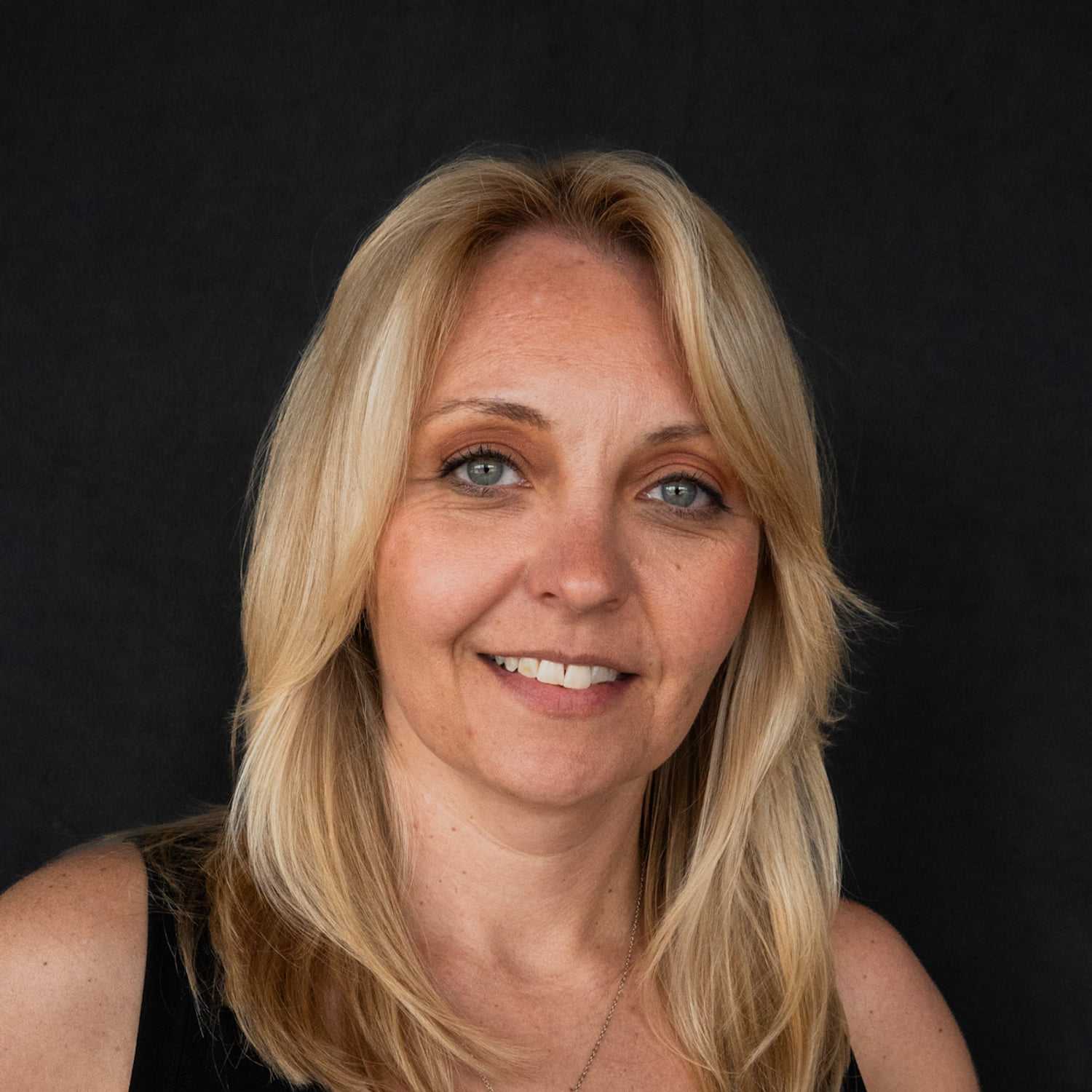 Portrait of Arianna, a professional stylist at Frank Gironda Salons, showcasing their expertise and style.